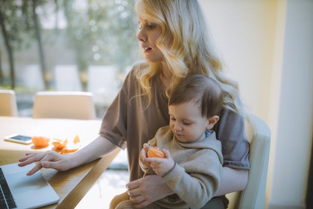 Work From Home Moms: How I Earned $5,000 Last Month With This Simple Side Hustle